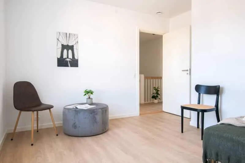 Elutuba - 5-Bedroom Apartment with Garden in Agedrup