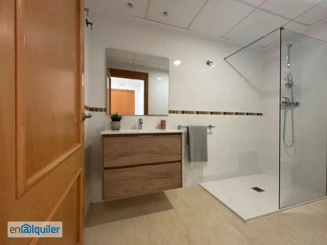 Salles de bain - Modern Flat with Office Kitchen in Burriana