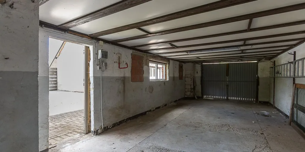 Garage - Maison avec Jardin et Garage à Aalter