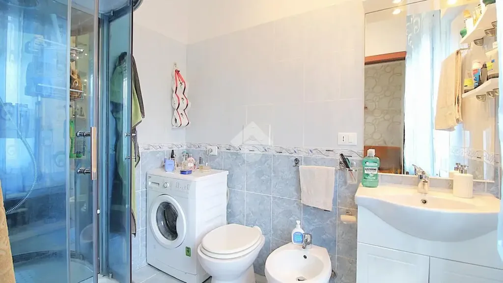 Salles de bain - Modernised Triplex in Milan's Quiet Court