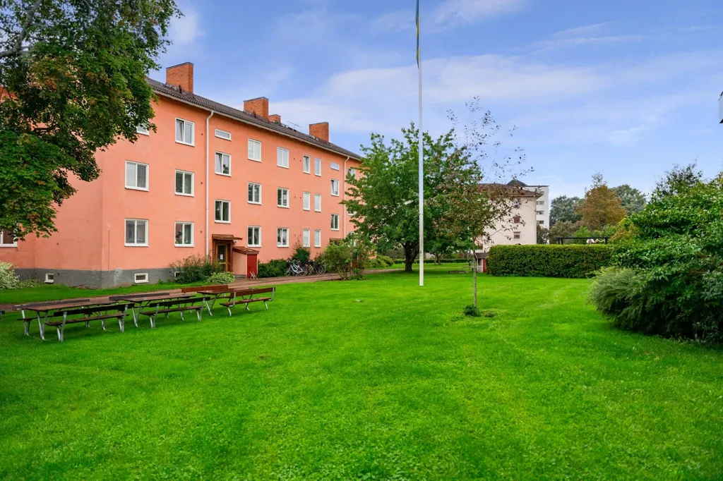 Giardino - 40s Flat with Balcony in Uppsala