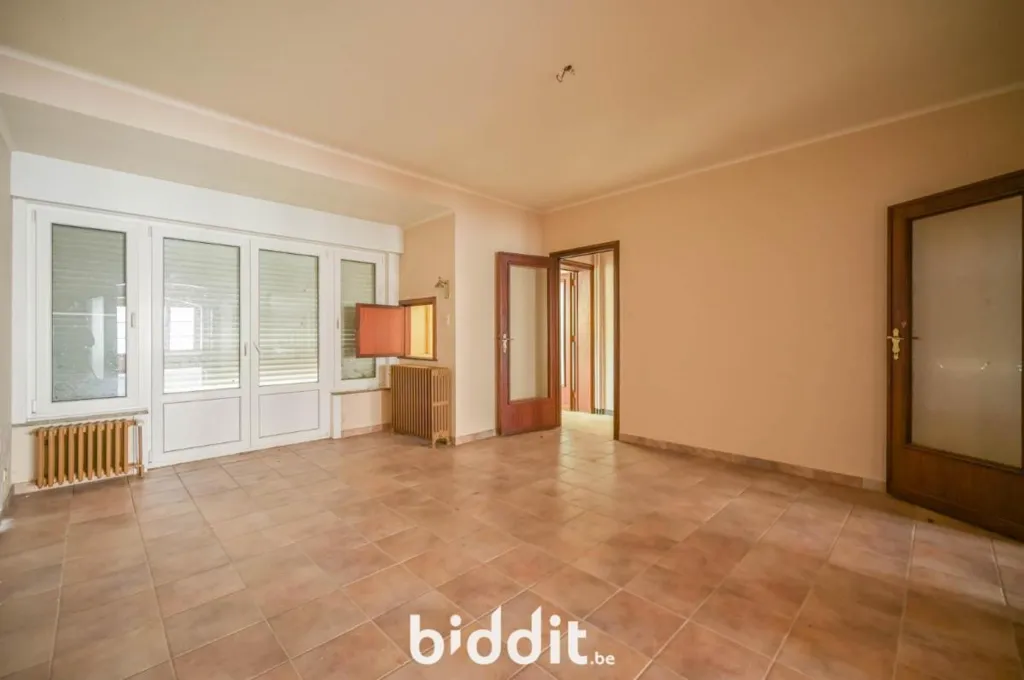 Living Room - Spacious House with Garden in Louvain