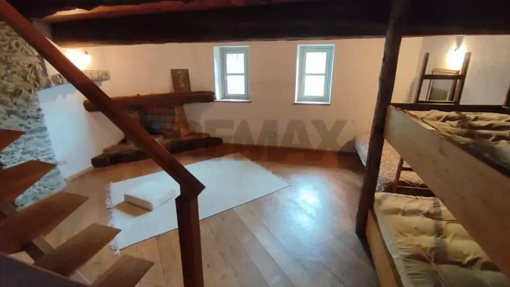 Toad - Stone Cottage with Lake View in Gera Lario