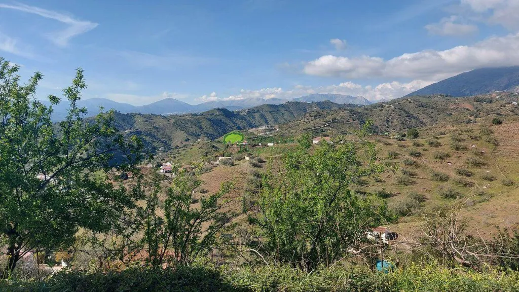 Villa with Pool and Mountain Views in Canillas de Aceituno