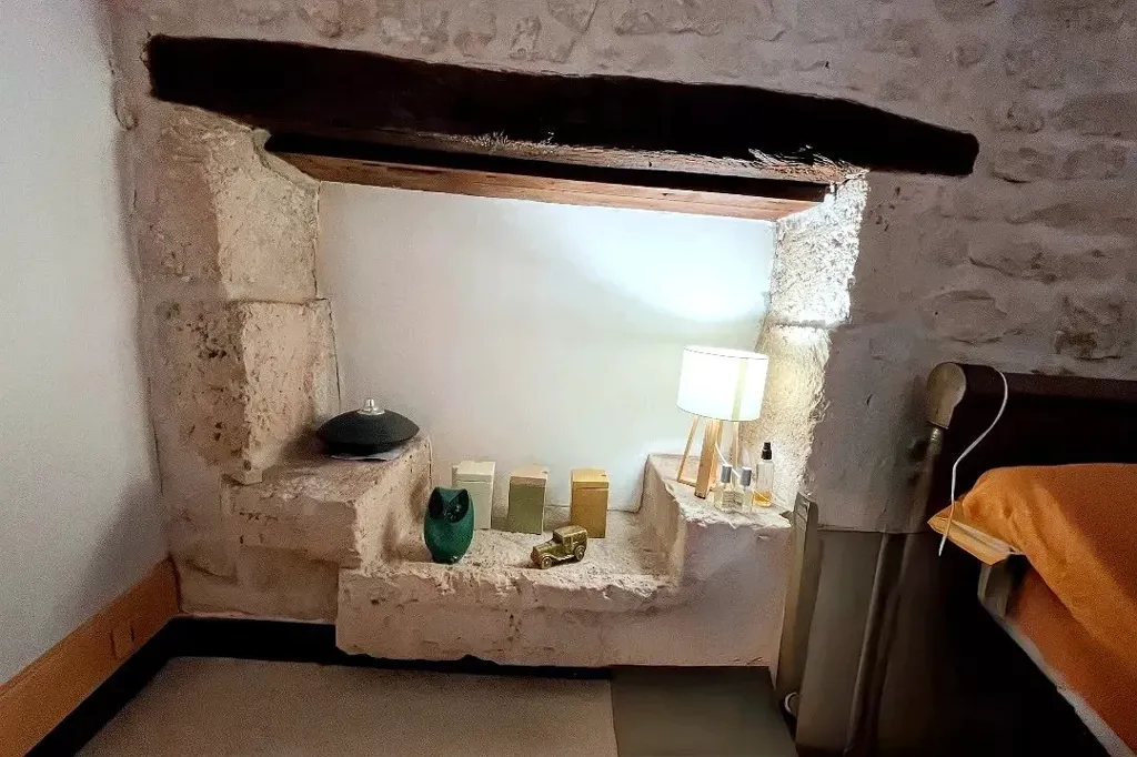 Chambres - Maison Rénovée avec Dépendances au Calme à Le Gua