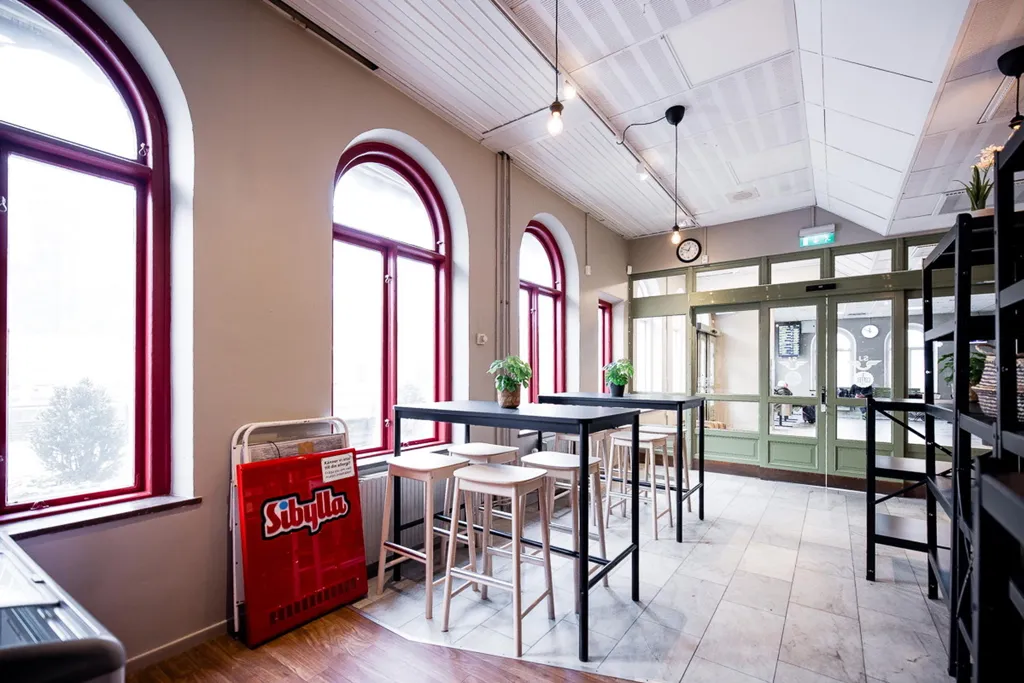 Toad - Shop/Café Unit at Värnamo Station