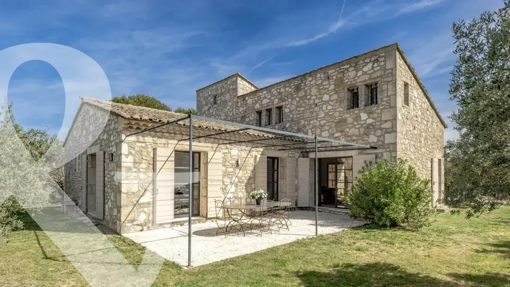 5-toaline maja asukohas Eygalières