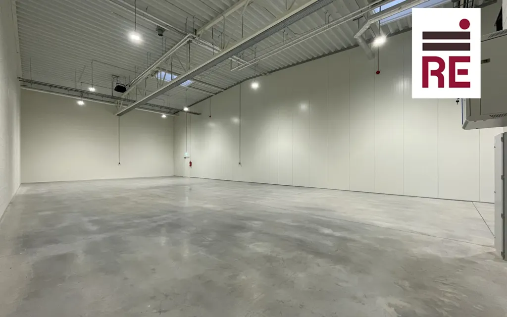 Toad - Modern Office Space with High Visibility in Jüri