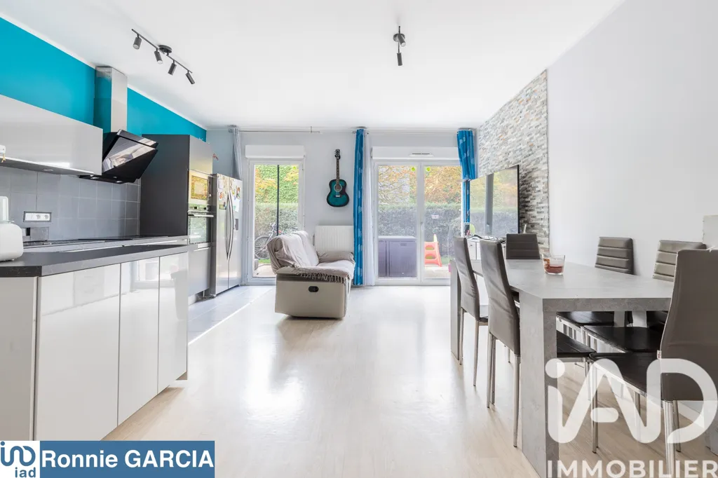 Cuisine - Appartement avec Terrasse et Jardin à Athis-Mons