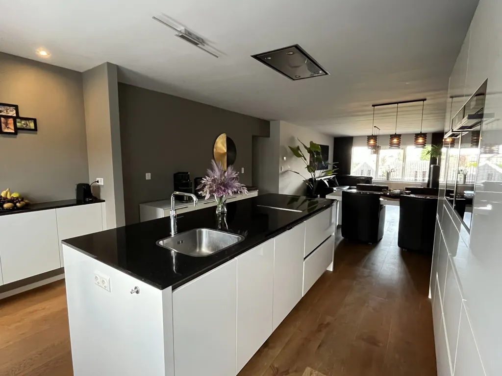 Köök - Modern House with Office Space in Ameide