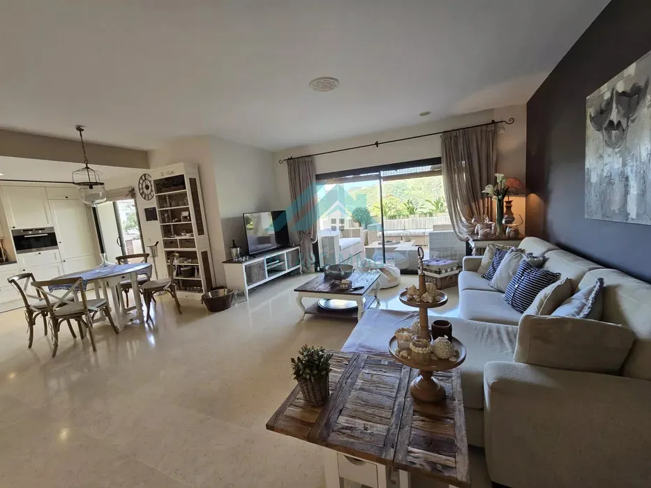 Apartment in Benahavís