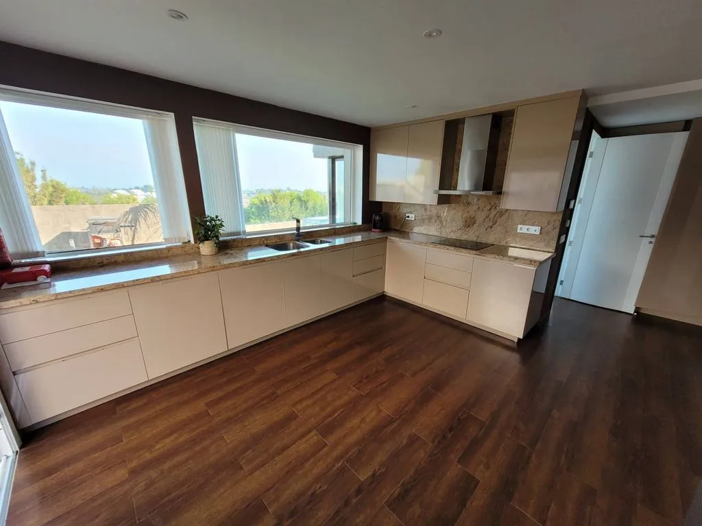 Cuisine - Luxury Villa with Heated Pool in Benahavís