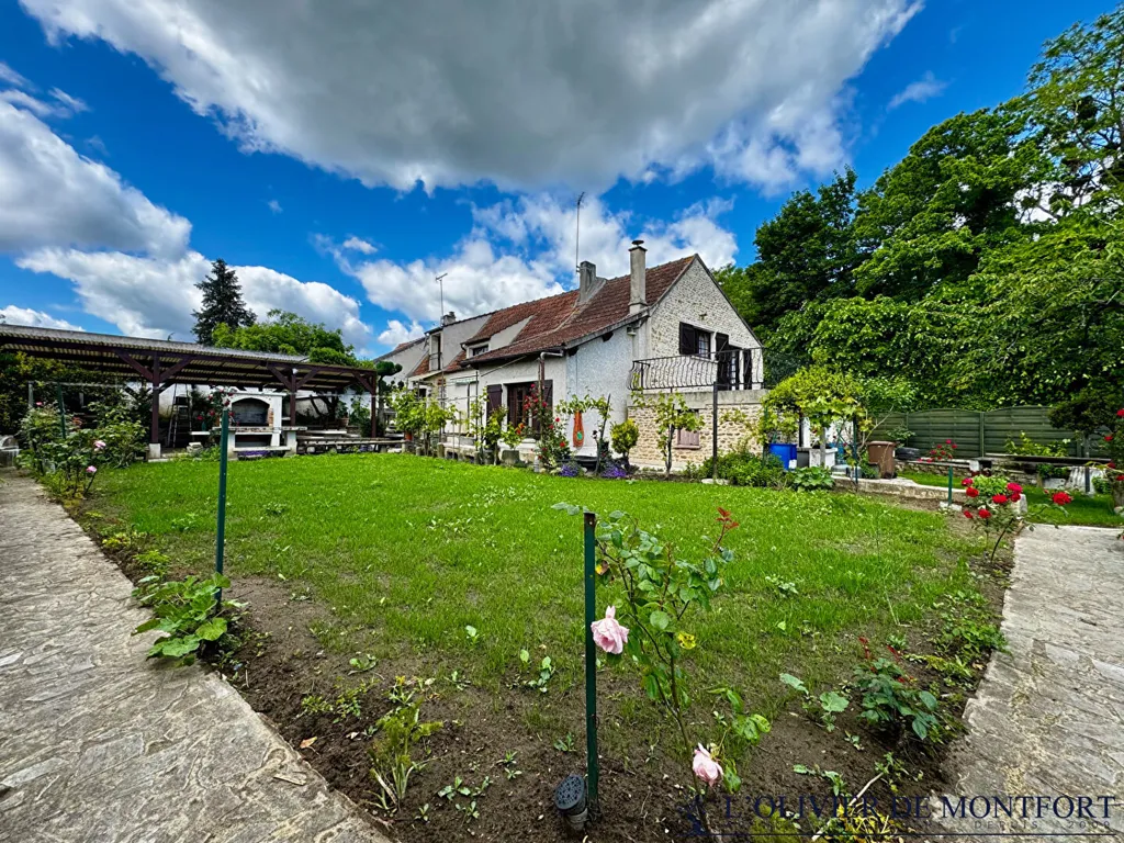 Giardino - Ancient House with Garden in Méré