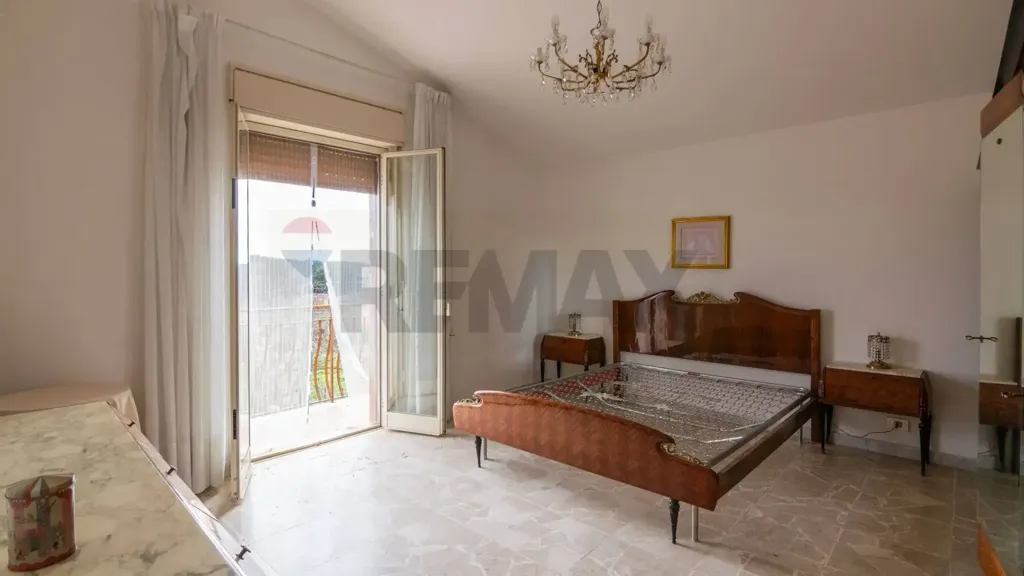 Magamistoad - Bifamiliar Villa with Garden in Piazza Armerina
