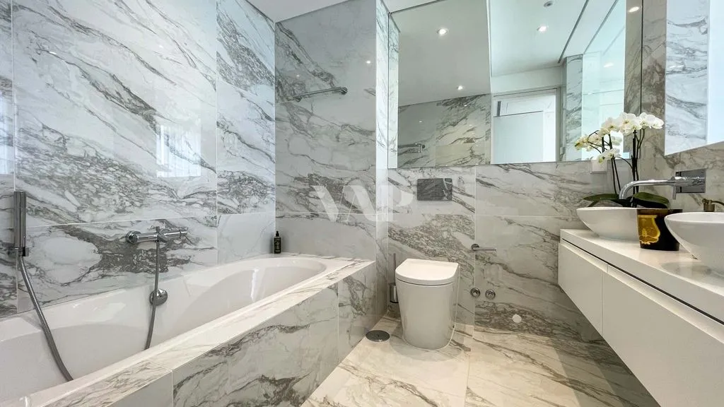 Salles de bain - 4-Bedroom Penthouse with Rooftop in Vilamoura