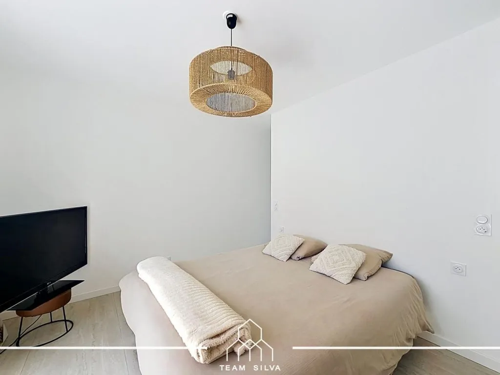 Magamistoad - Contemporary Villa with Pool in Simandres