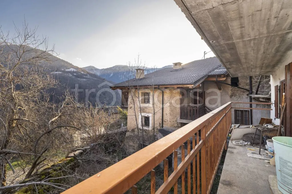 Balcony - Rustic Baita with Garden in Celle di Macra