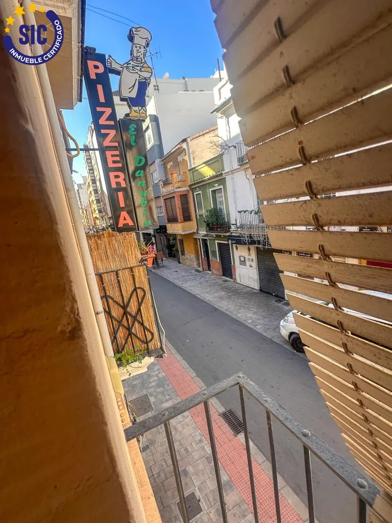 Extérieur - Three-Storey House for Restoration in Castellón Centre