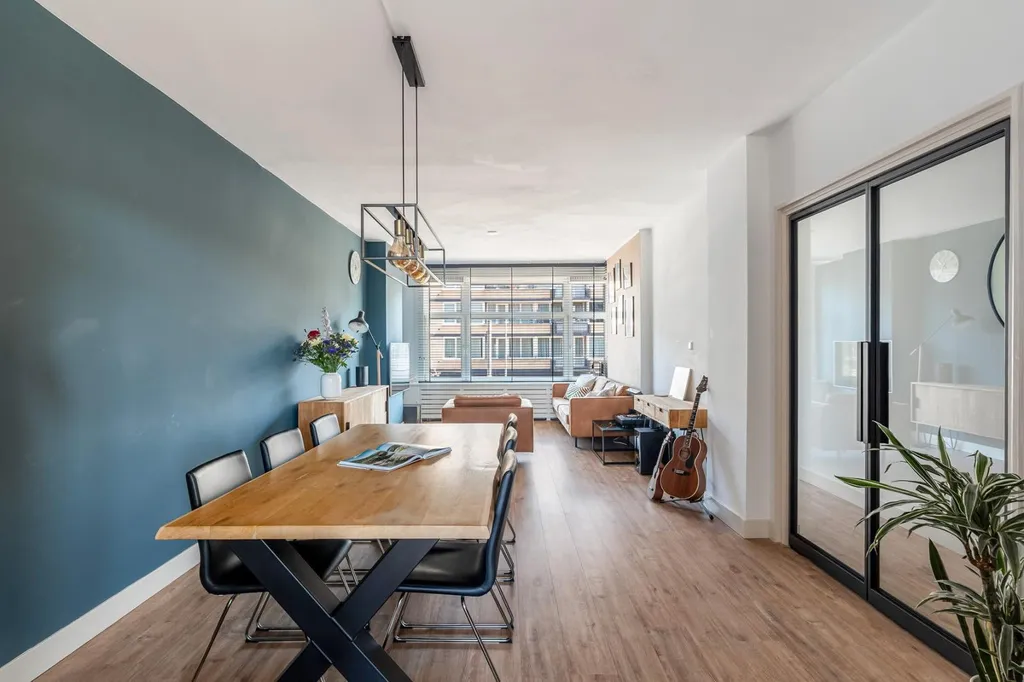 5-toaline korter asukohas Rotterdam