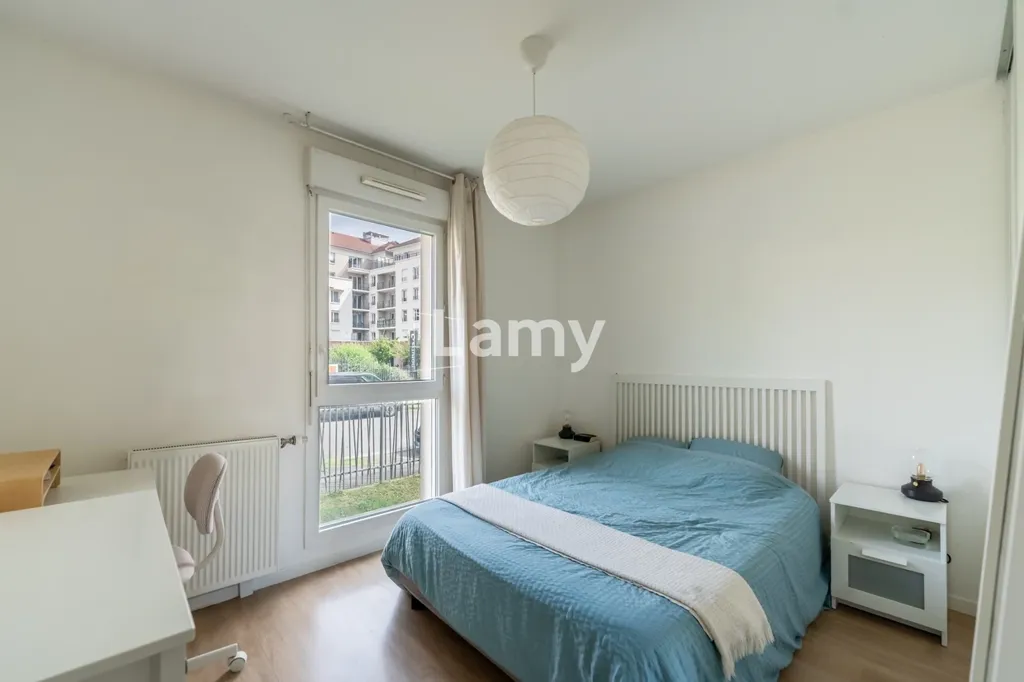 Magamistoad - Two-Bedroom Flat with Terrace in Maréchal de Turenne