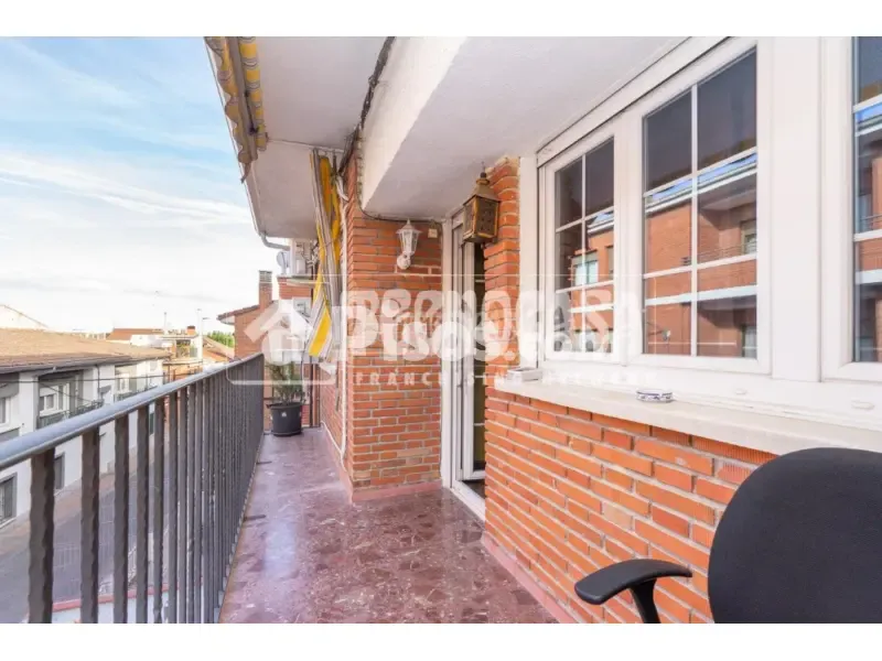 balcony