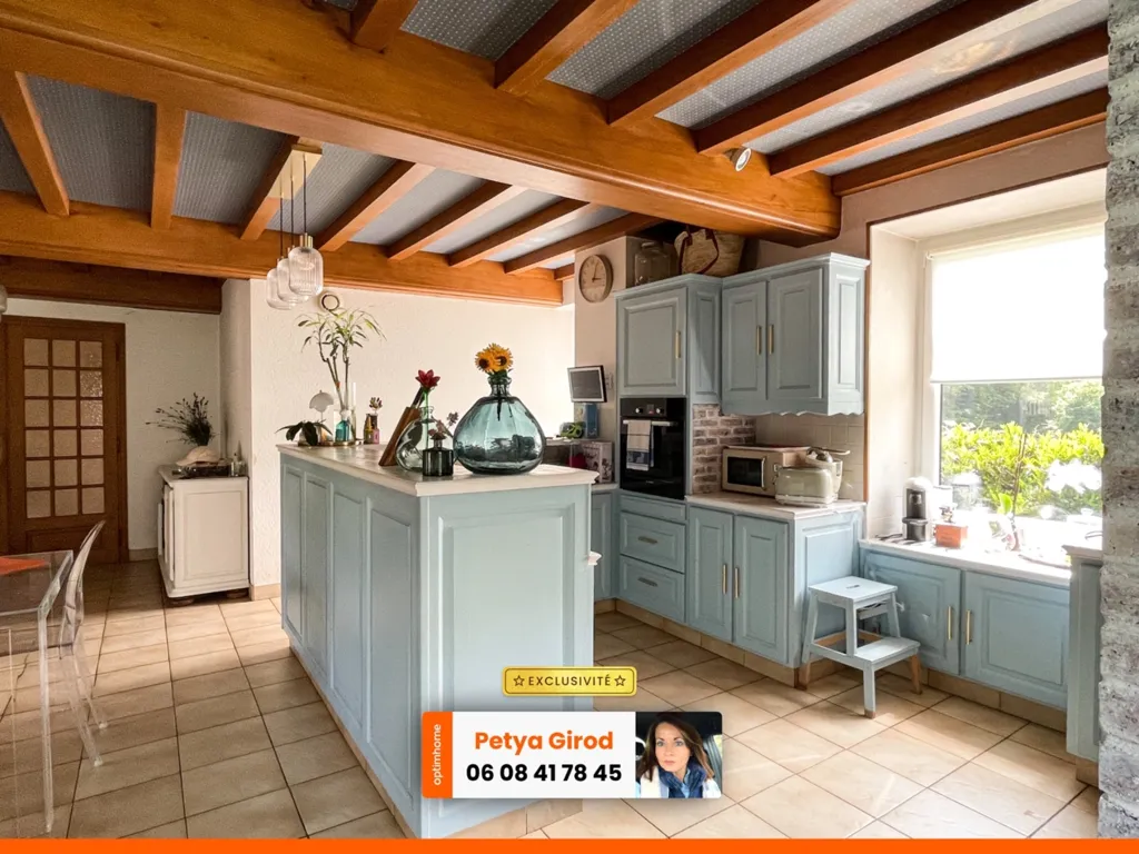 Cuisine - Maison en Pierre avec Piscine près de Cluny