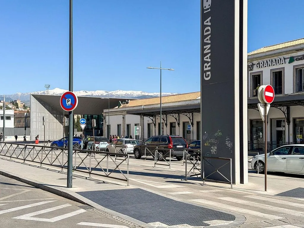 Ground Floor Flat with Patio in Granada Centre