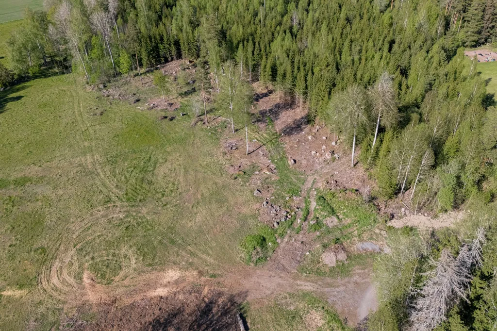 Õhuvaade - Spacious Plot with Sea View in Tensta-Tuna