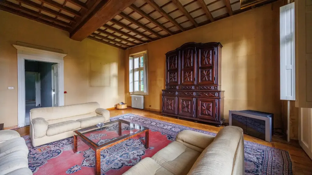 Séjour - Historic Apartment with Panoramic Terrace in Turin