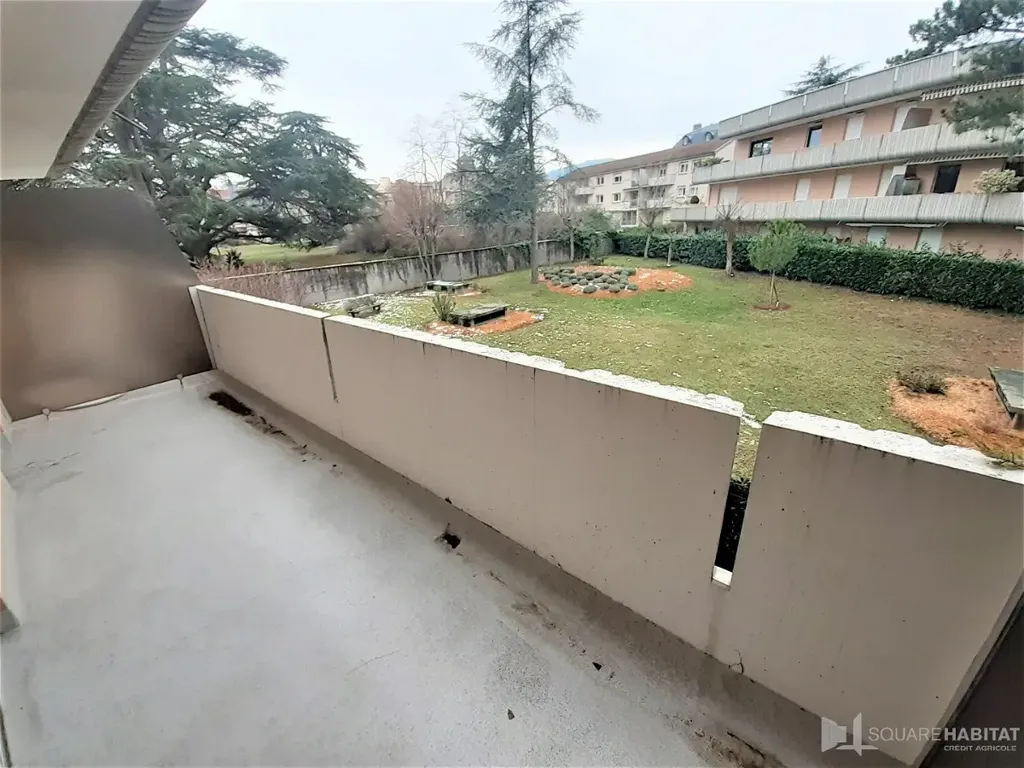 Balcon - Appartement avec Balcon à Beaumont