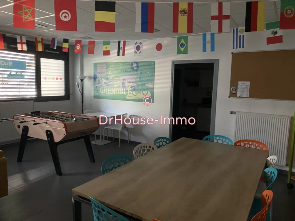 Pièces - Studio avec Balcon dans le Centre de Grenoble
