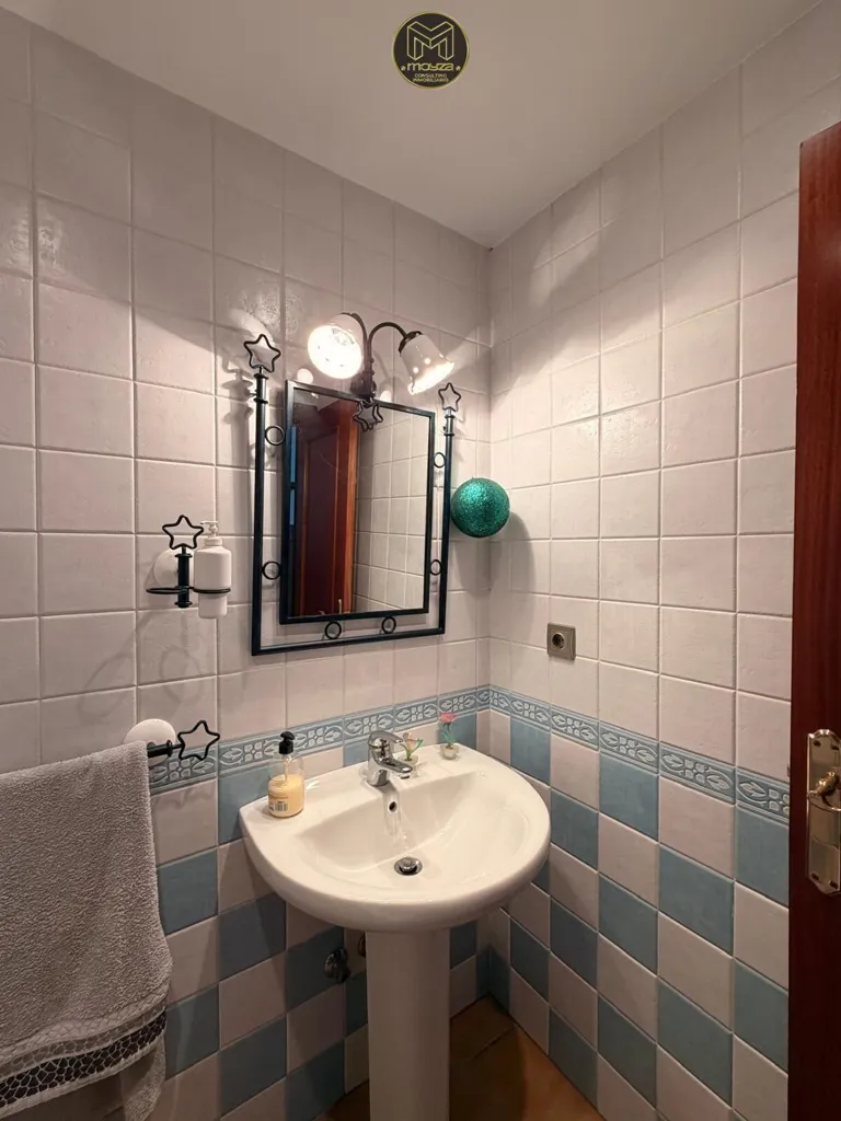 Vannitoad - Luxury Villa with Private Garage on Gran Bulevar