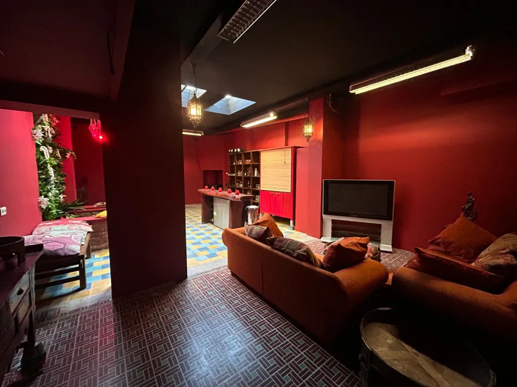 Toad - Commercial Space with High Visibility in Oostende