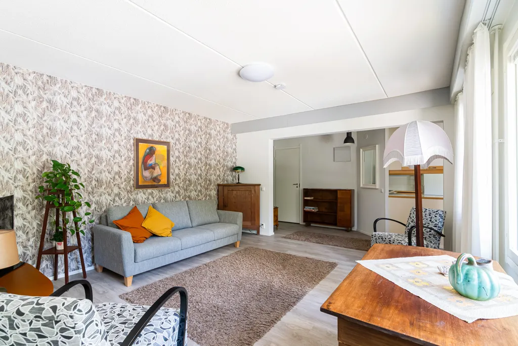 Elutuba - Bright Apartment with Balcony in Hyvinkää
