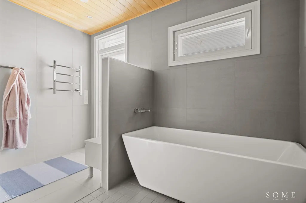 Vannitoad - Modern Villa with Sauna in Tuusula