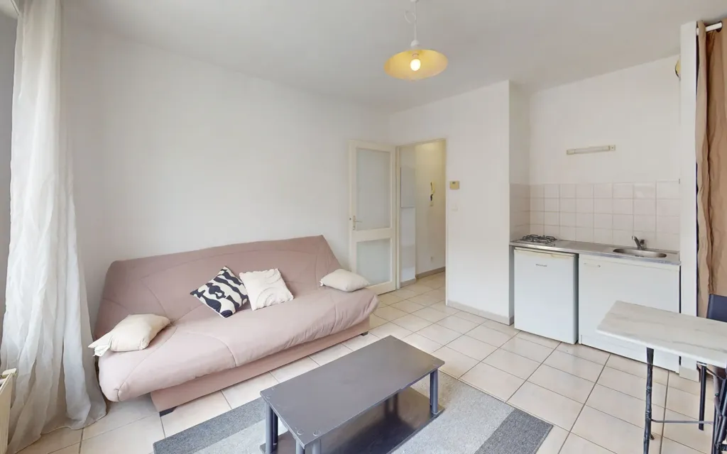 Elutuba - Studio Flat with Balcony in Bourran