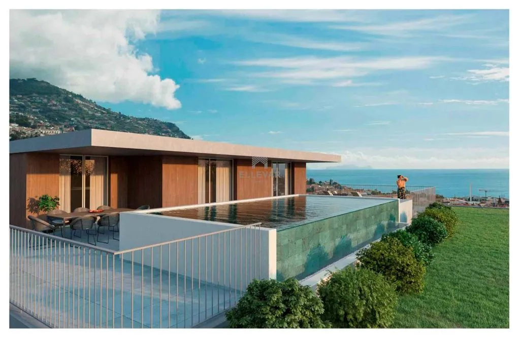 Bassein - Luxury Penthouse with Pool in Funchal Centre