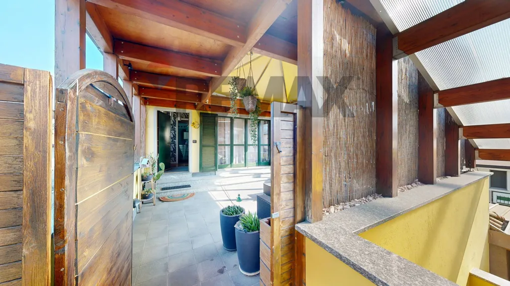 Terrasse - Charm Duplex with Veranda in Lentate Sul Seveso