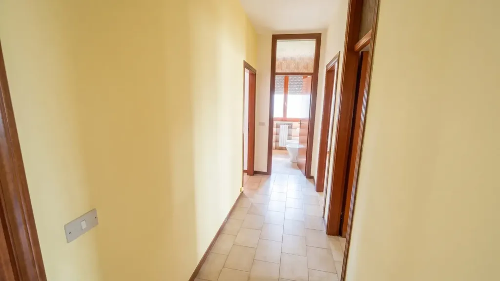 Esik - Apartment with Balconies in Novafeltria