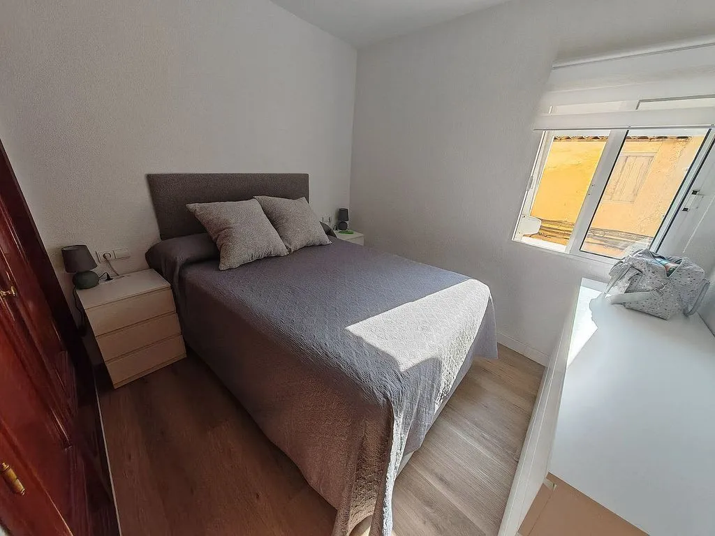 Magamistoad - Fully Renovated Townhouse with Terrace in Agost