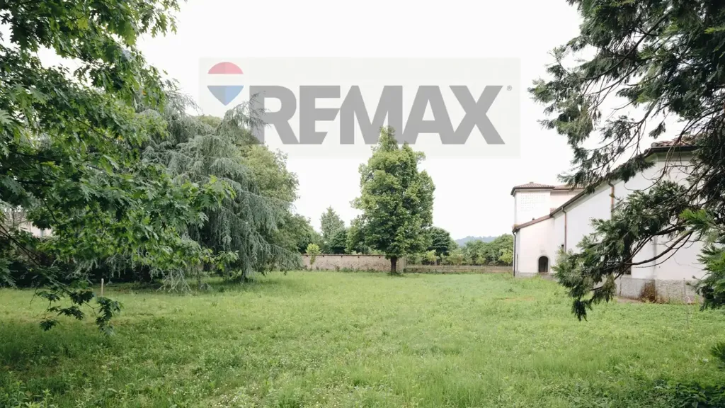 Jardin - Historic Villa with Secluded Garden in Cologne