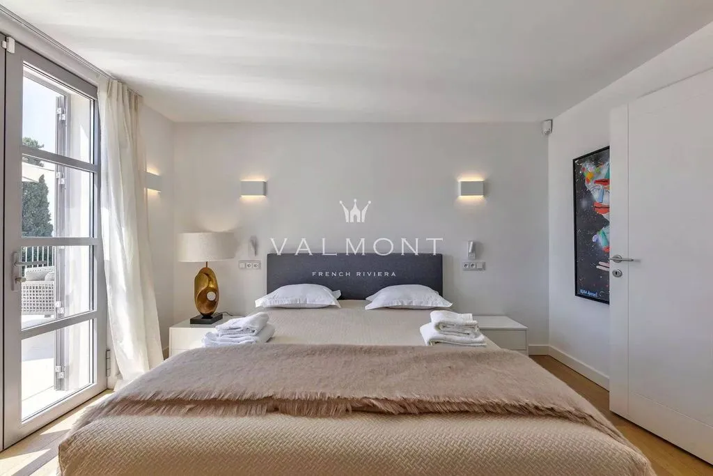 Chambres - Villa de Luxe avec Vue Mer à Cannes