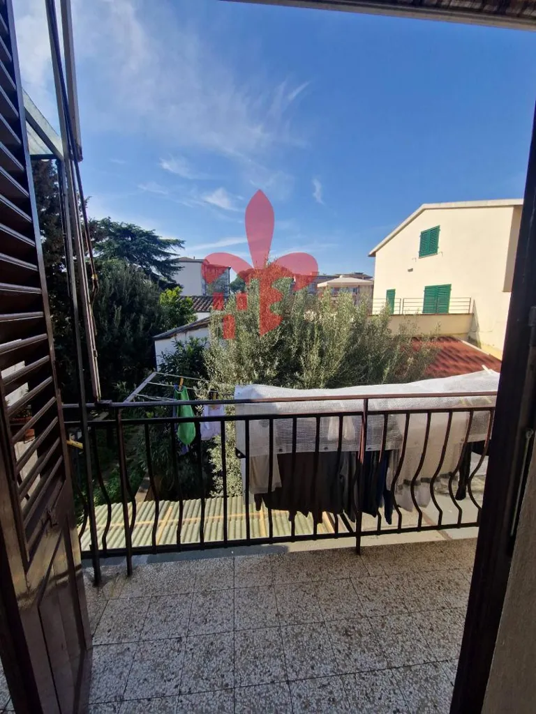 Balcon - 5-Room Apartment with Balcony in Florence