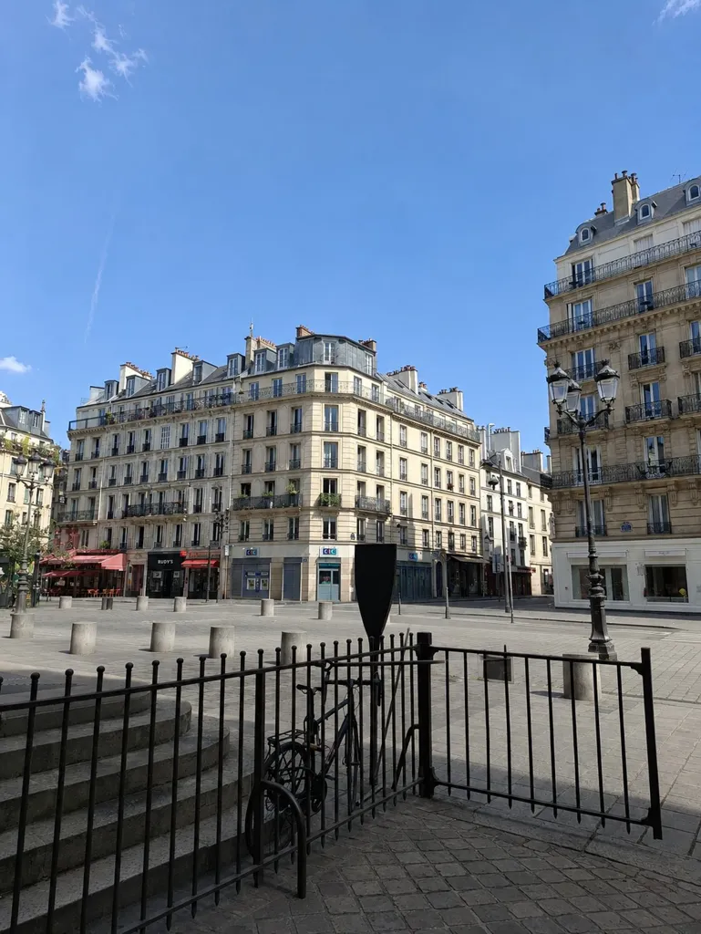 Meubled Flat with Ascender in Paris Marais