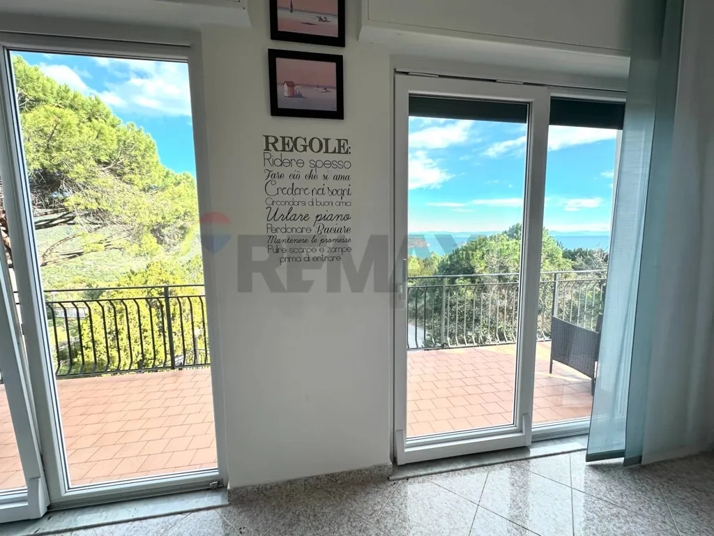 Rõdu - Panoramic Apartment with Sea View in Noli