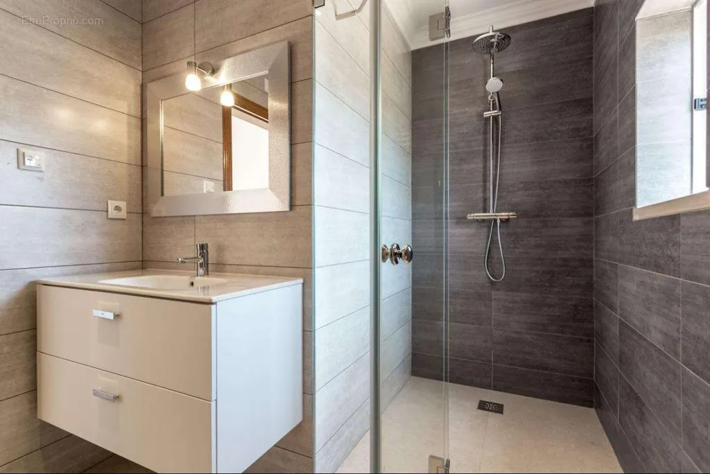 Bagni - Duplex Apartment with Terrace in Sète