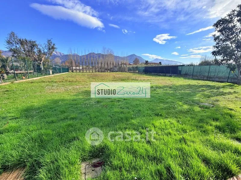 Giardino - Rustic Villa Plot with Sea Proximity in Pietrasanta