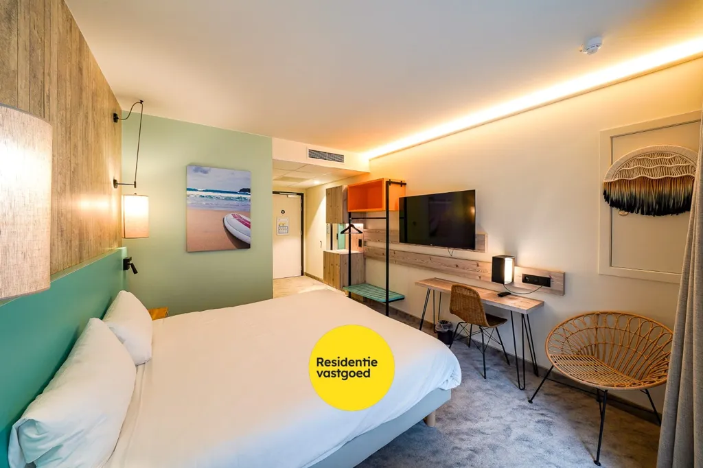 Bedrooms - Modern Hotel Room with Balcony in Bredene