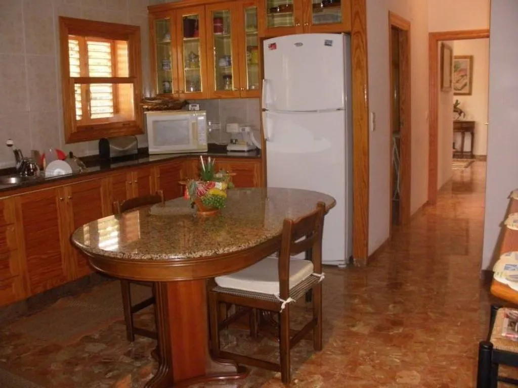 Cuisine - Luxury Villa with Pool in Elche