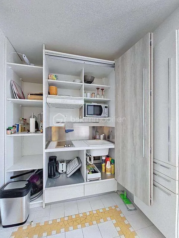 Kitchen - Studio with Pool and Beach Access in Saint François